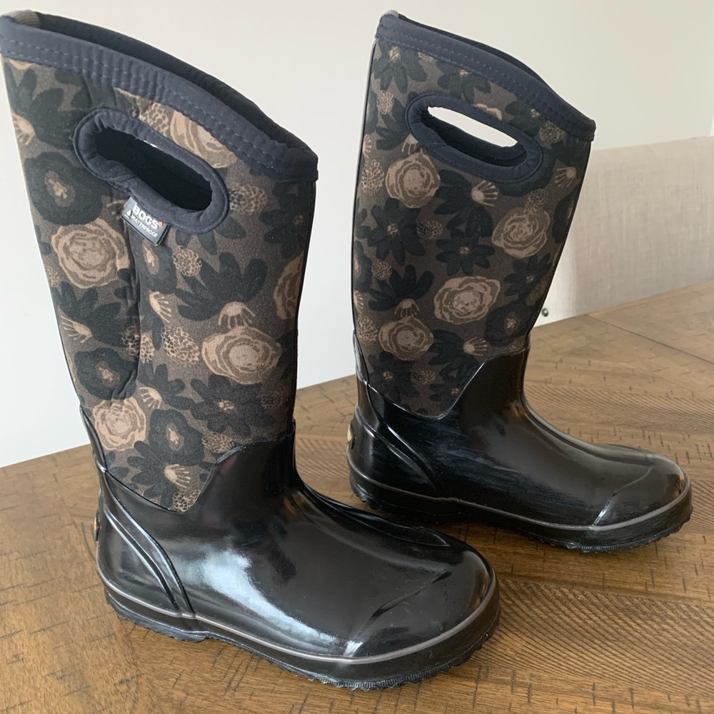 Bogs winter waterproof below knee boots size 6 for extreme cold -40f
